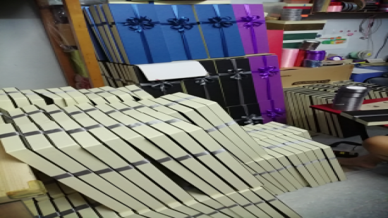 Xưởng sản xuất và cung cấp hộp quà tặng Xưởng sản xuất và cung cấp hộp quà tặng